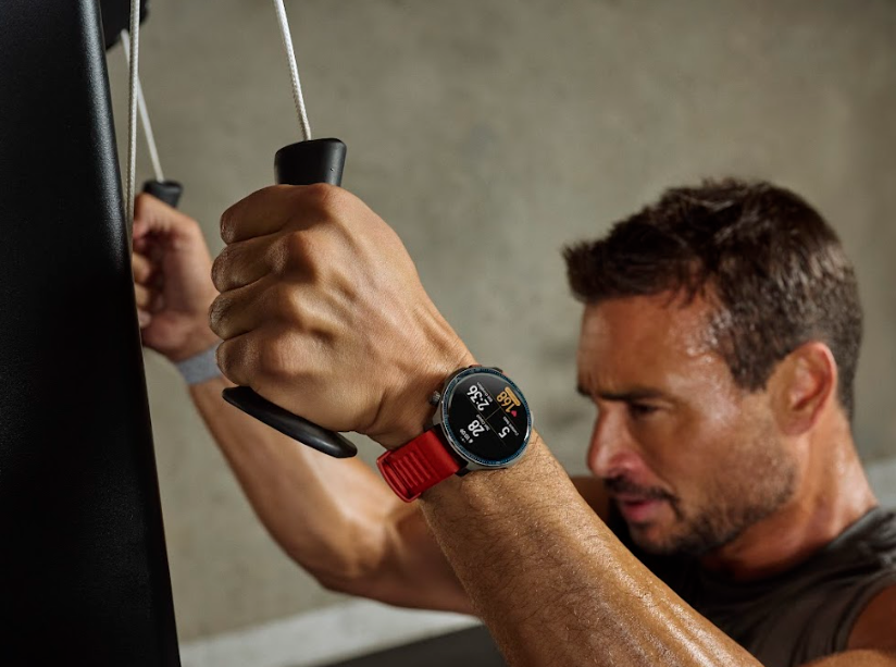 Amazfit refuerza su compromiso con los atletas de HYROX